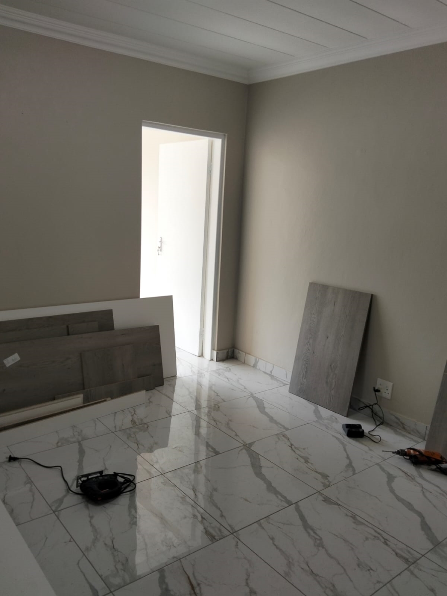 6 Bedroom Property for Sale in Laudium Gauteng