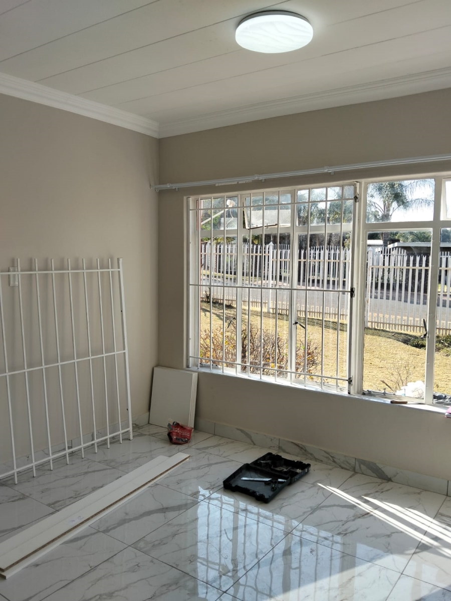 6 Bedroom Property for Sale in Laudium Gauteng