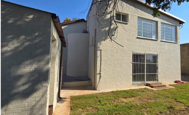 5 Bedroom Property for Sale in Proclamation Hill Gauteng