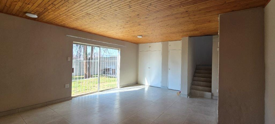 5 Bedroom Property for Sale in Proclamation Hill Gauteng