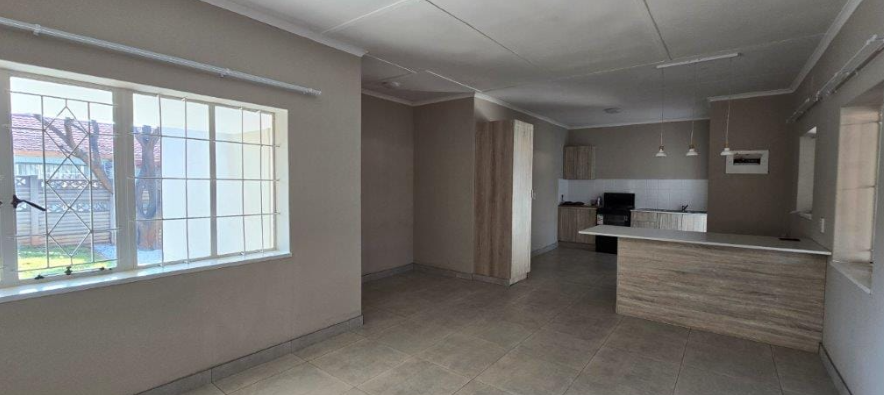5 Bedroom Property for Sale in Proclamation Hill Gauteng
