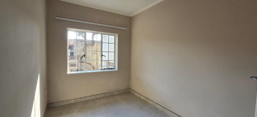 5 Bedroom Property for Sale in Proclamation Hill Gauteng