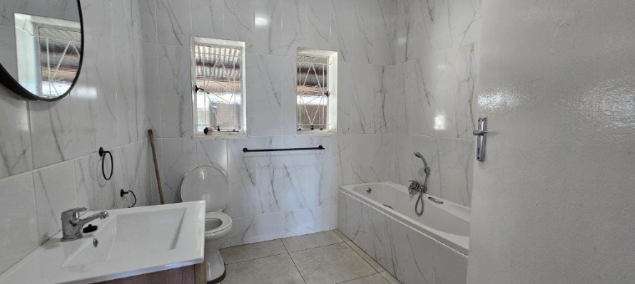 5 Bedroom Property for Sale in Proclamation Hill Gauteng