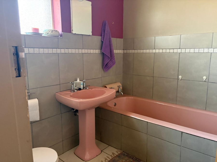 To Let 3 Bedroom Property for Rent in Colbyn Gauteng
