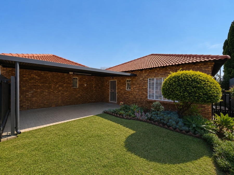 3 Bedroom Property for Sale in Theresa Park Gauteng