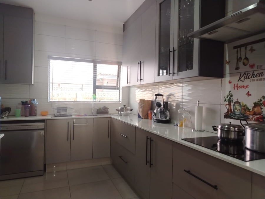 3 Bedroom Property for Sale in Parkrand Gauteng