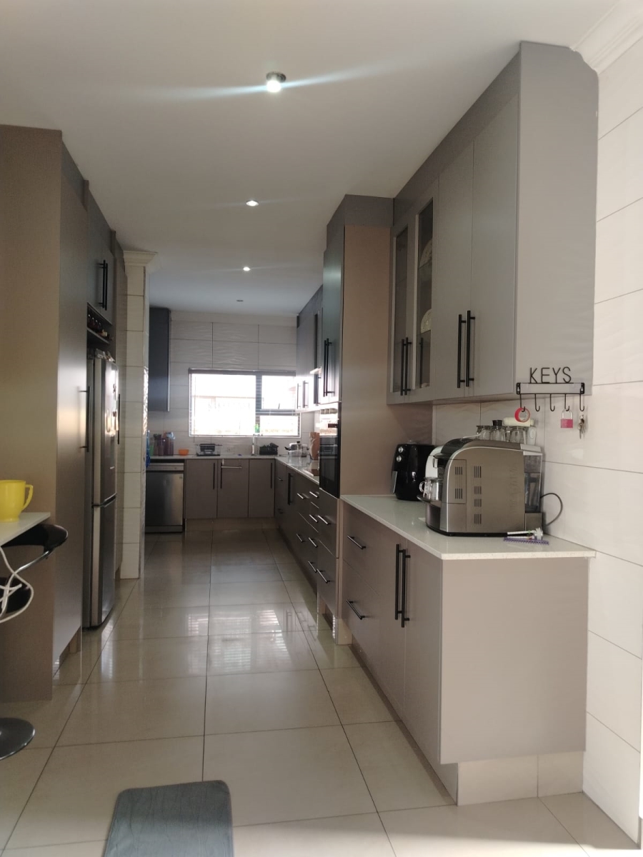 3 Bedroom Property for Sale in Parkrand Gauteng