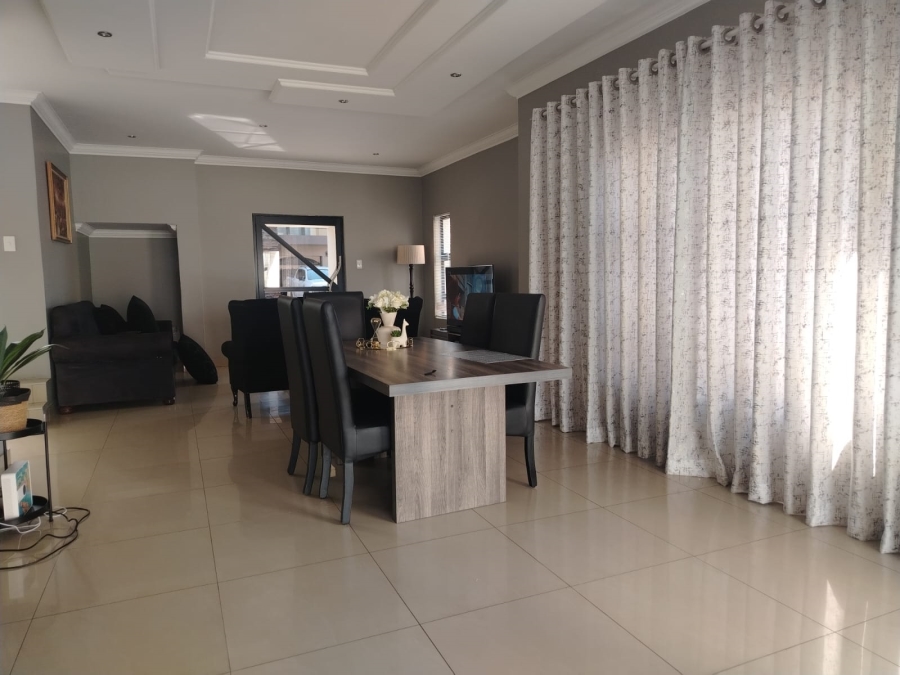 3 Bedroom Property for Sale in Parkrand Gauteng