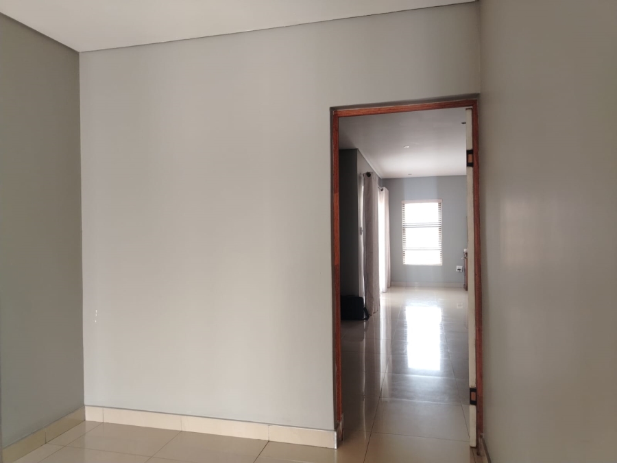 3 Bedroom Property for Sale in Parkrand Gauteng