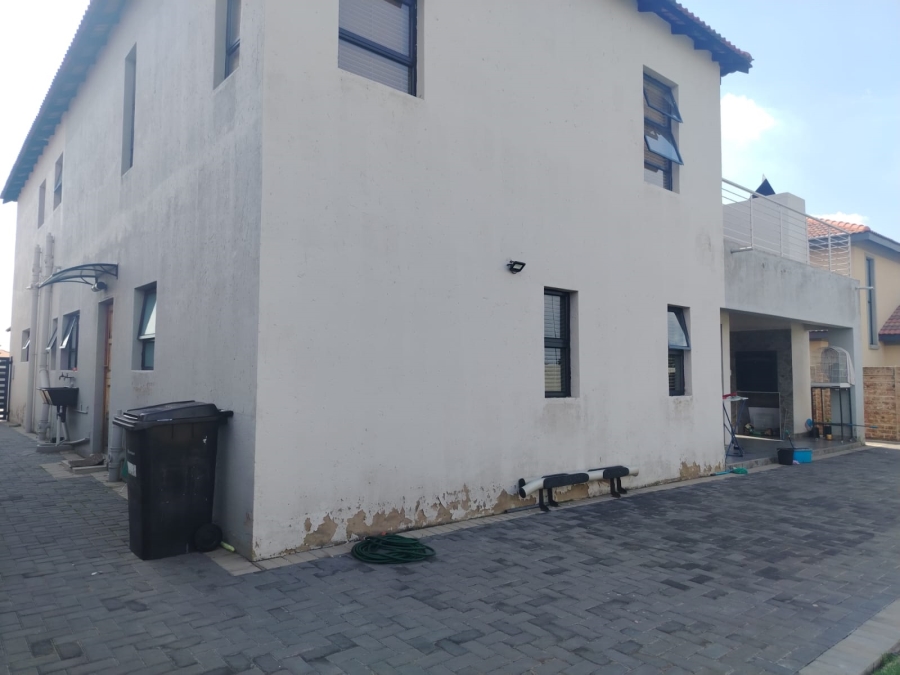 3 Bedroom Property for Sale in Parkrand Gauteng