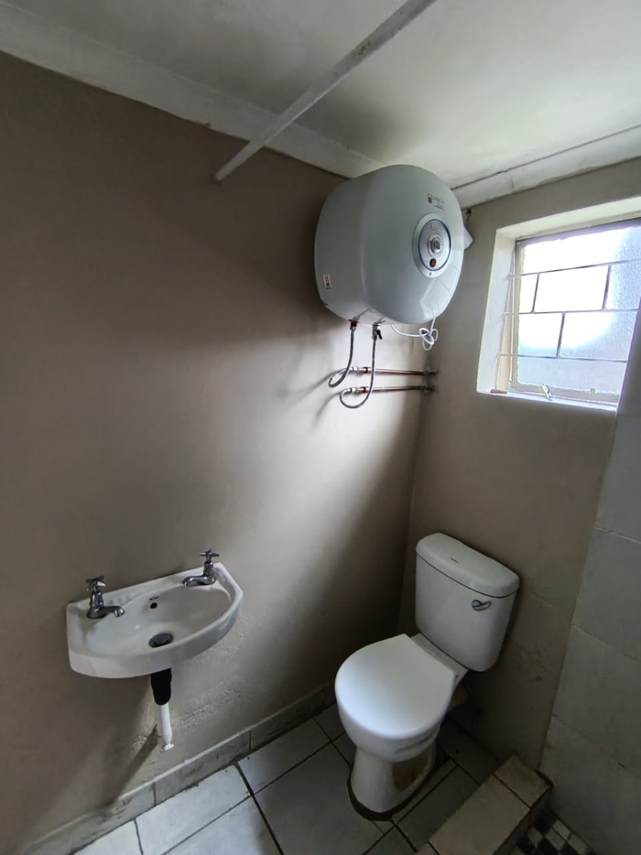 To Let 1 Bedroom Property for Rent in Benoni West Gauteng