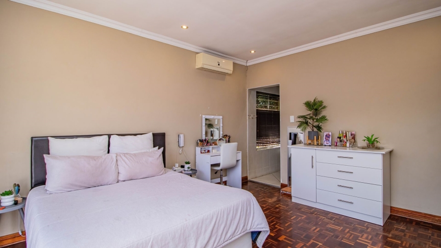3 Bedroom Property for Sale in Eastleigh Ridge Gauteng