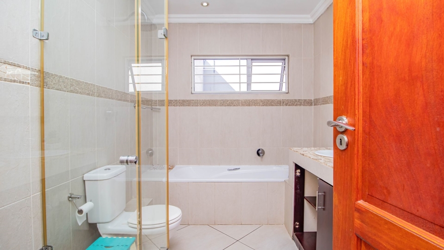 3 Bedroom Property for Sale in Eastleigh Ridge Gauteng
