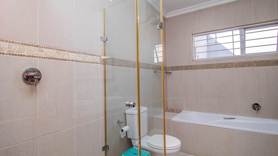 3 Bedroom Property for Sale in Eastleigh Ridge Gauteng