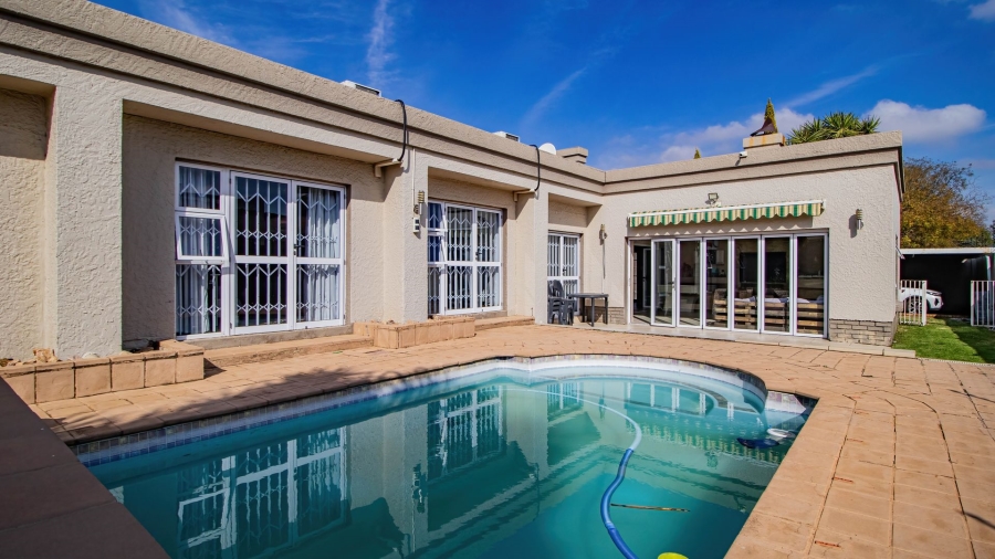 3 Bedroom Property for Sale in Eastleigh Ridge Gauteng
