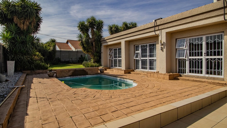 3 Bedroom Property for Sale in Eastleigh Ridge Gauteng