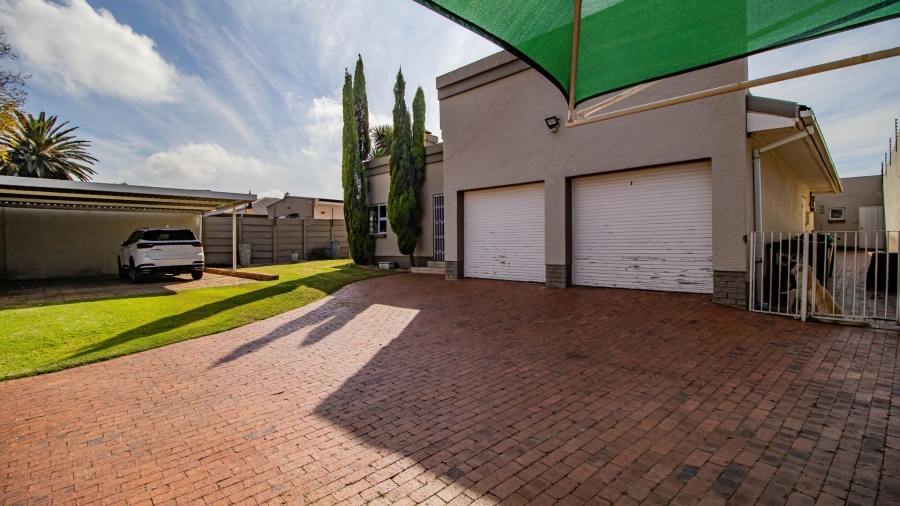 3 Bedroom Property for Sale in Eastleigh Ridge Gauteng