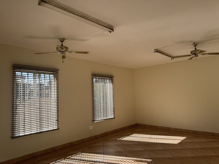 3 Bedroom Property for Sale in New Redruth Gauteng