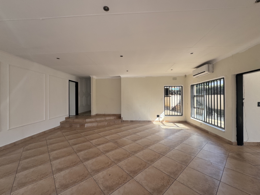 3 Bedroom Property for Sale in New Redruth Gauteng
