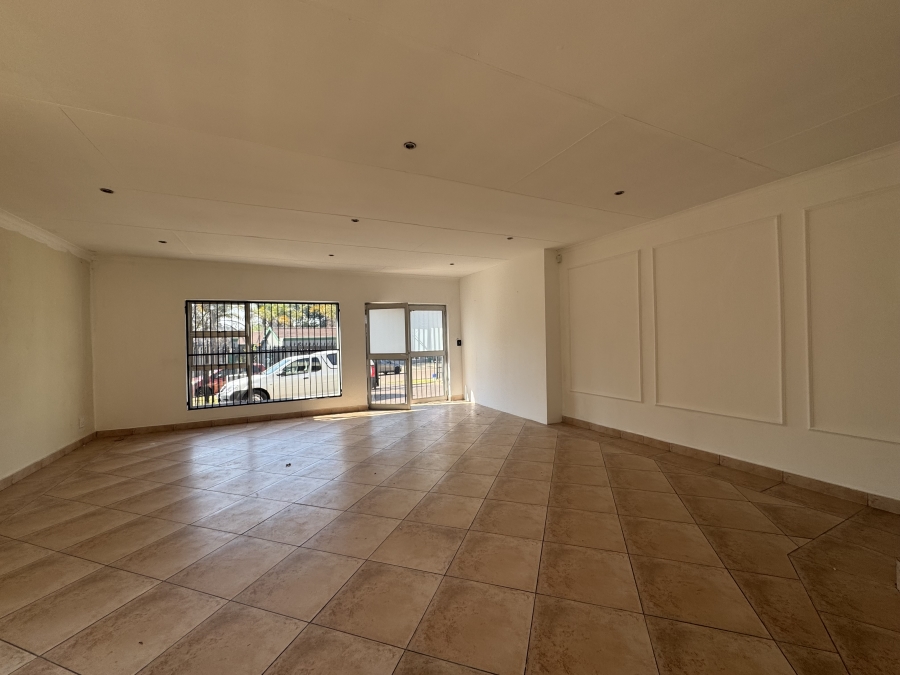 3 Bedroom Property for Sale in New Redruth Gauteng