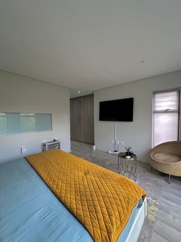 4 Bedroom Property for Sale in Crowthorne AH Gauteng