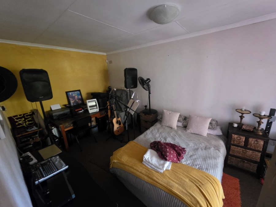 4 Bedroom Property for Sale in Crystal Park Gauteng