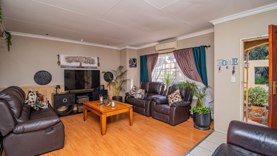 3 Bedroom Property for Sale in Van Riebeeck Park Gauteng