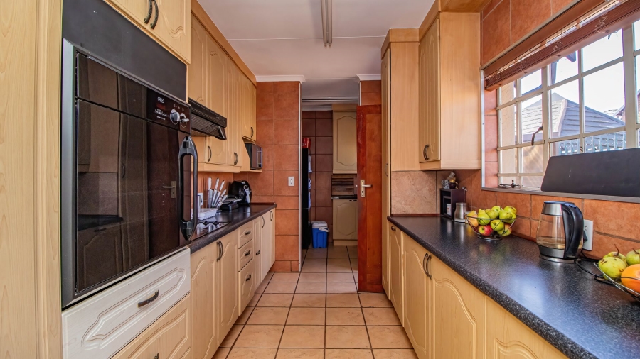3 Bedroom Property for Sale in Van Riebeeck Park Gauteng