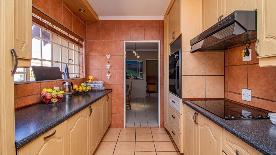 3 Bedroom Property for Sale in Van Riebeeck Park Gauteng