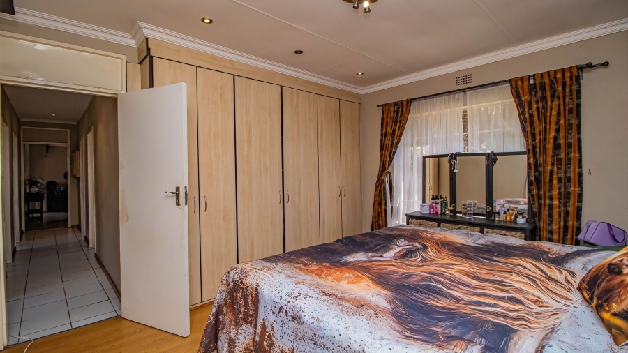 3 Bedroom Property for Sale in Van Riebeeck Park Gauteng