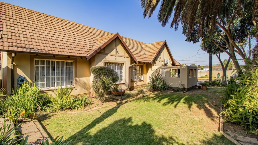 3 Bedroom Property for Sale in Van Riebeeck Park Gauteng