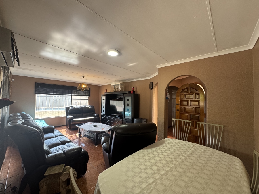 3 Bedroom Property for Sale in Mayberry Park Gauteng