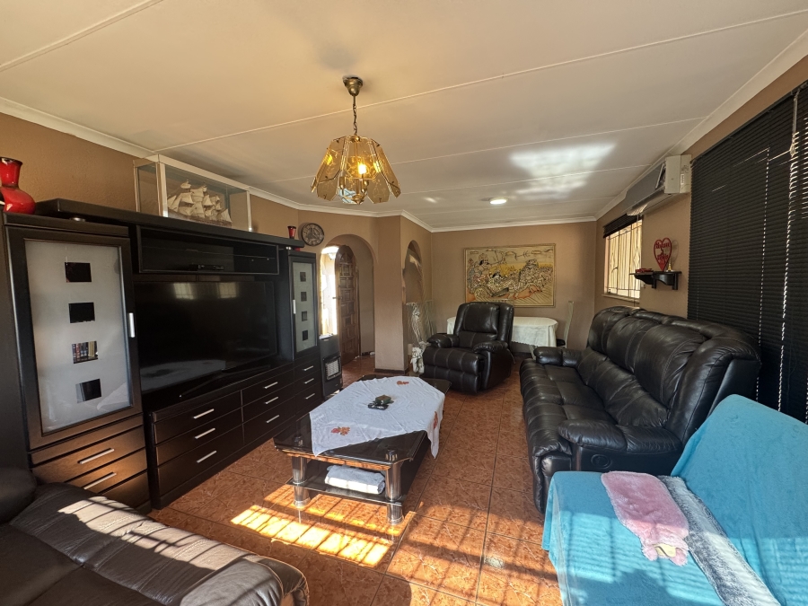 3 Bedroom Property for Sale in Mayberry Park Gauteng