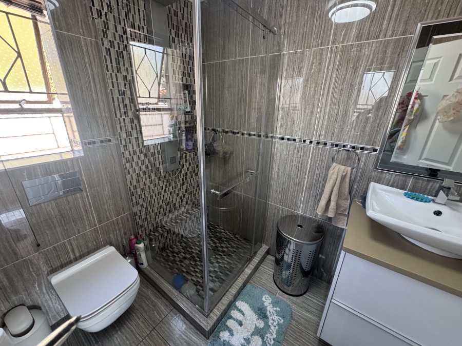 3 Bedroom Property for Sale in Mayberry Park Gauteng