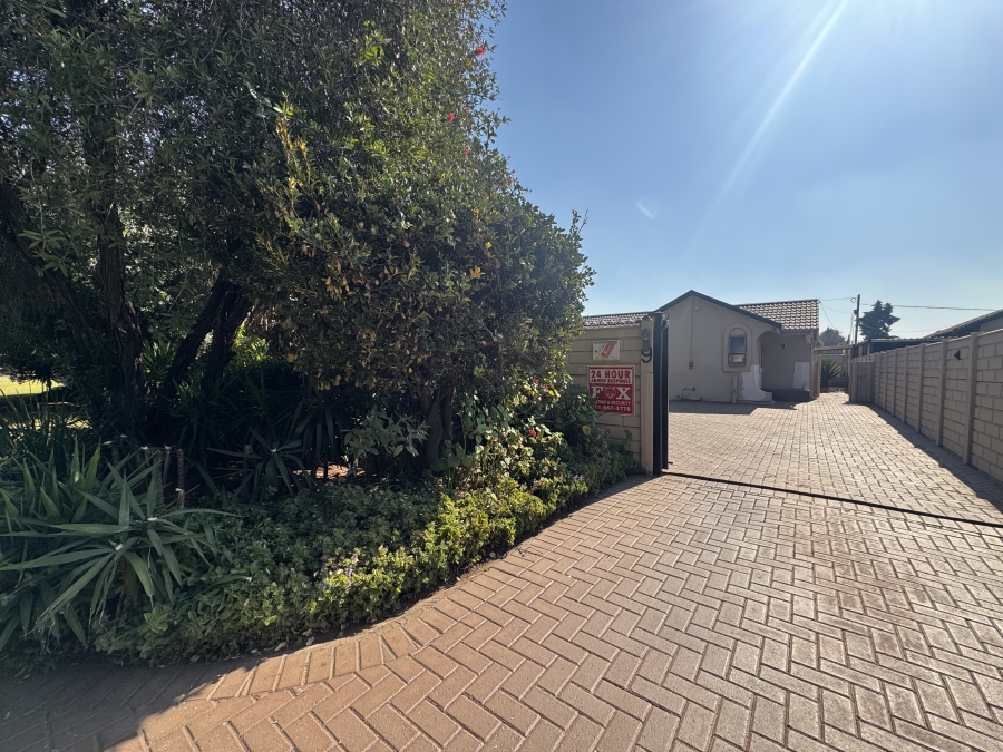 3 Bedroom Property for Sale in Mayberry Park Gauteng