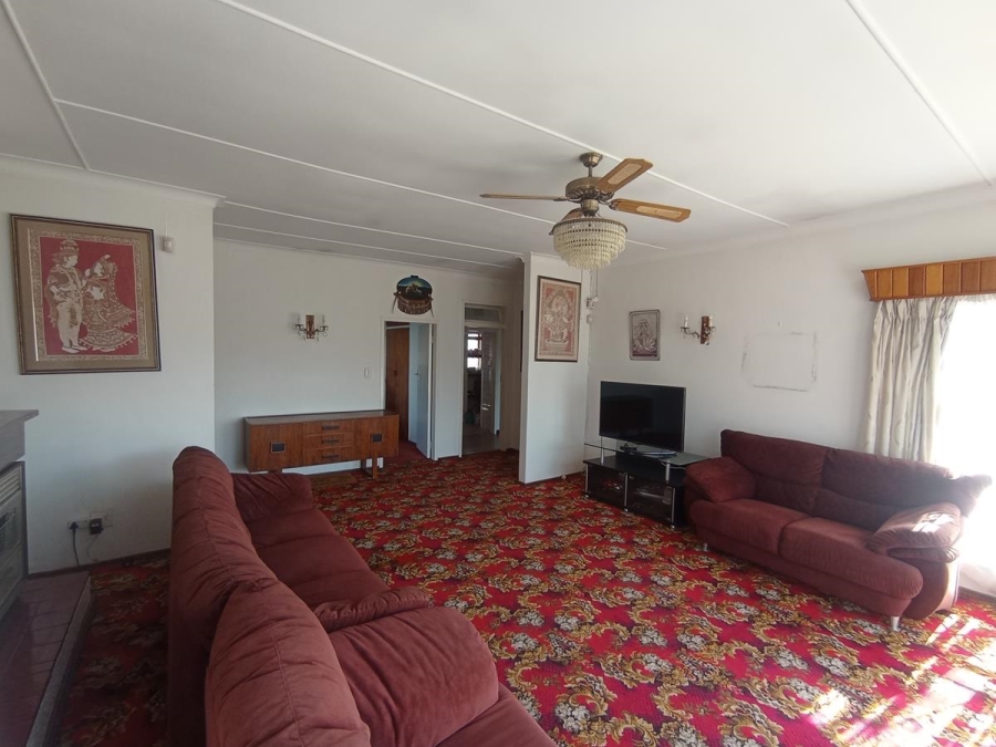 4 Bedroom Property for Sale in Lenasia Gauteng