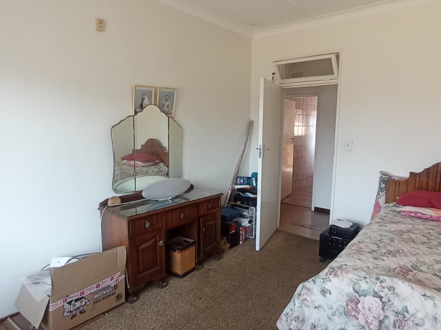 4 Bedroom Property for Sale in Lenasia Gauteng