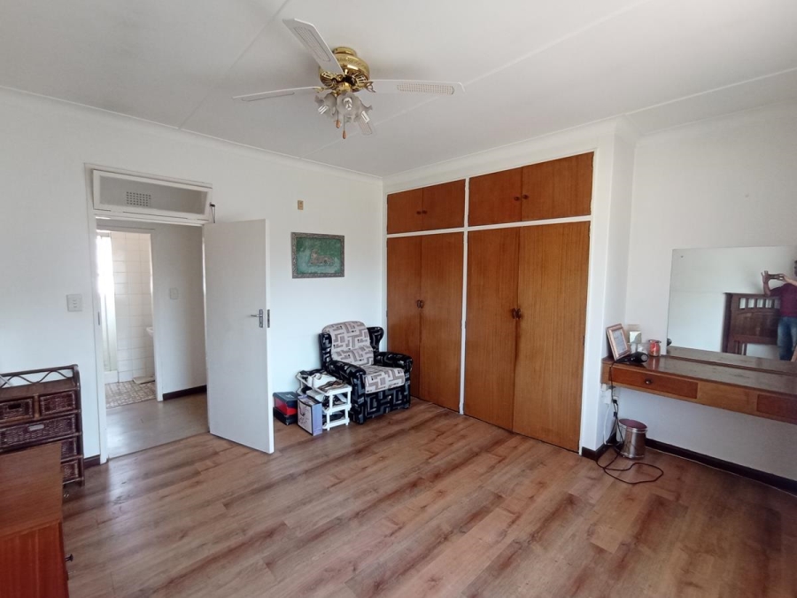 4 Bedroom Property for Sale in Lenasia Gauteng