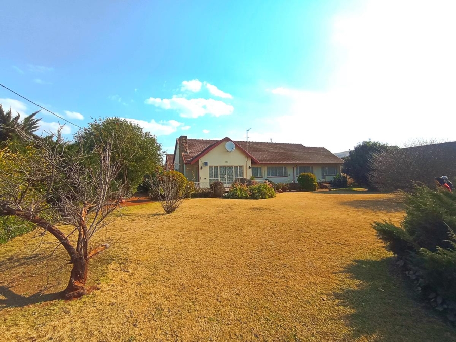 4 Bedroom Property for Sale in Lenasia Gauteng