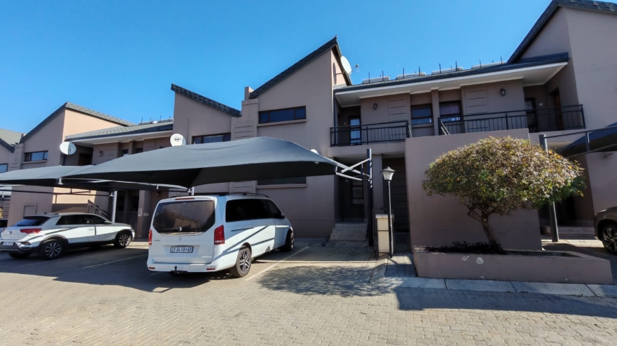 2 Bedroom Property for Sale in Helderwyk Gauteng