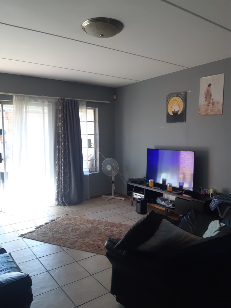 2 Bedroom Property for Sale in Rynfield Gauteng