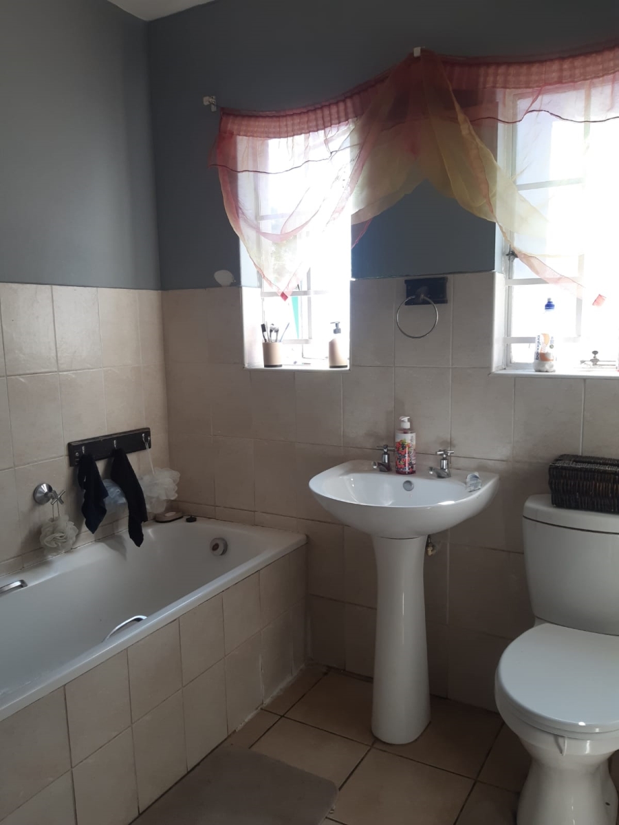 2 Bedroom Property for Sale in Rynfield Gauteng
