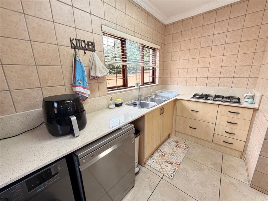 4 Bedroom Property for Sale in Hughes Gauteng