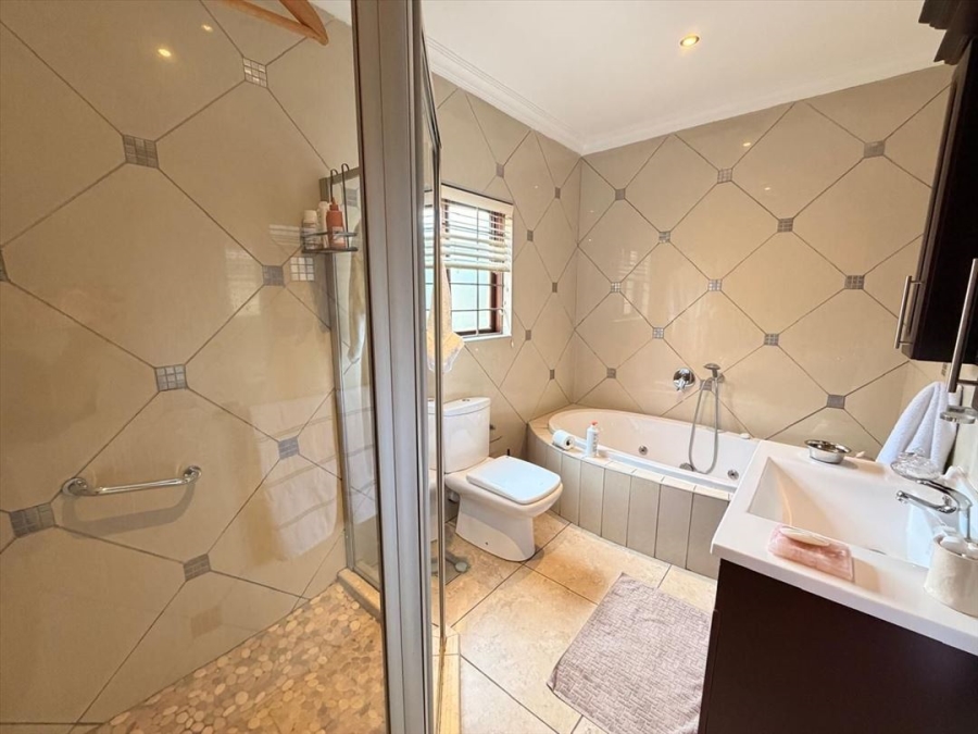 4 Bedroom Property for Sale in Hughes Gauteng