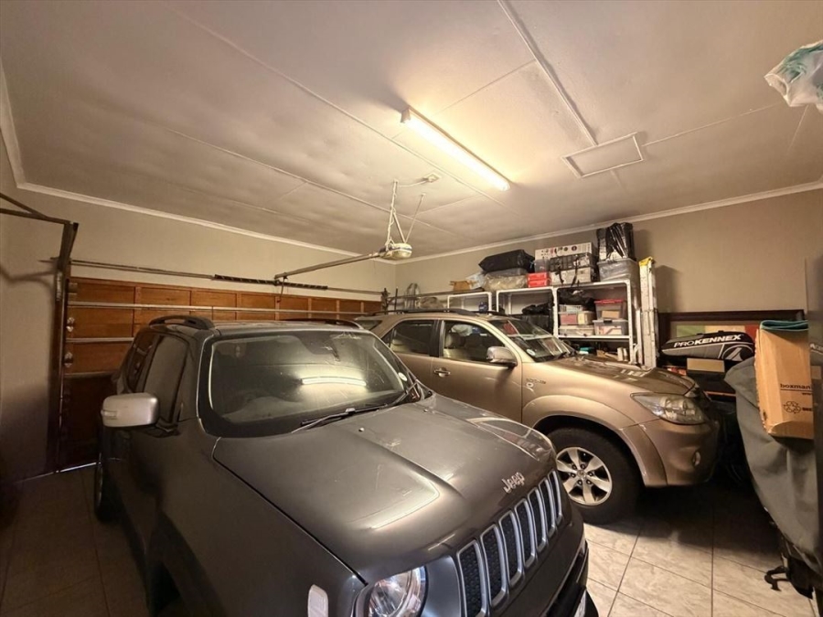 4 Bedroom Property for Sale in Hughes Gauteng