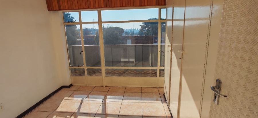 To Let 3 Bedroom Property for Rent in Elsburg Gauteng