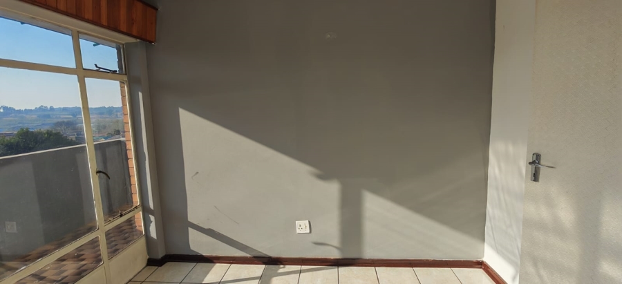 To Let 3 Bedroom Property for Rent in Elsburg Gauteng