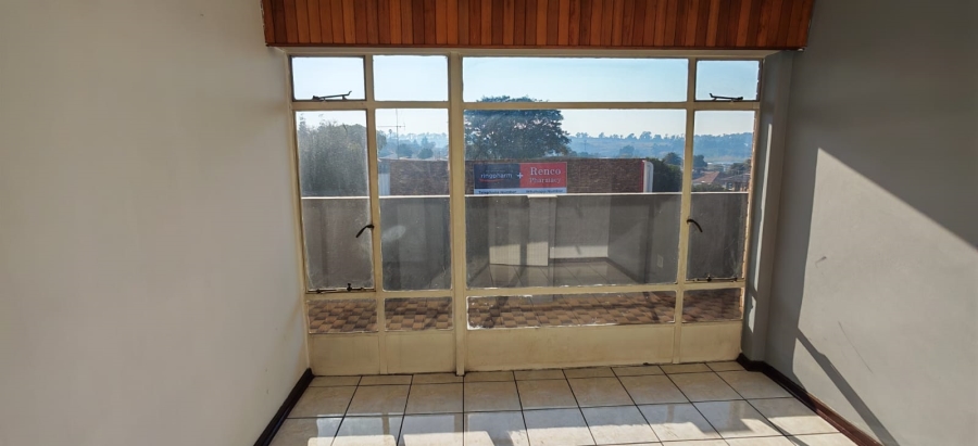 To Let 3 Bedroom Property for Rent in Elsburg Gauteng