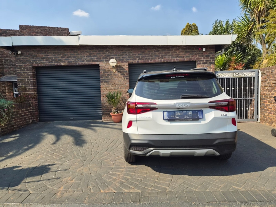 4 Bedroom Property for Sale in Edelweiss Gauteng