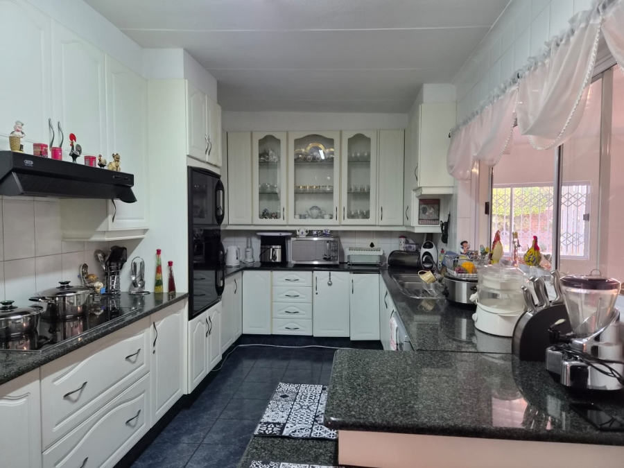 4 Bedroom Property for Sale in Edelweiss Gauteng